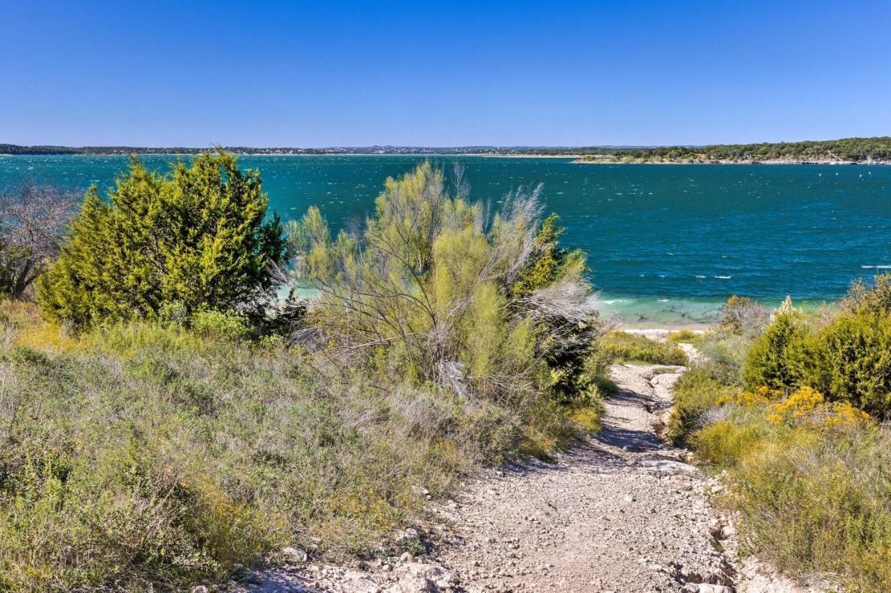 Flirty Flamingo Studio 1 Mi To Canyon Lake Bagian luar foto