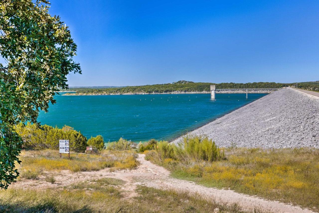 Flirty Flamingo Studio 1 Mi To Canyon Lake Bagian luar foto